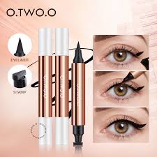 O.TWO.O Stamp Black Liquid Eyeliner